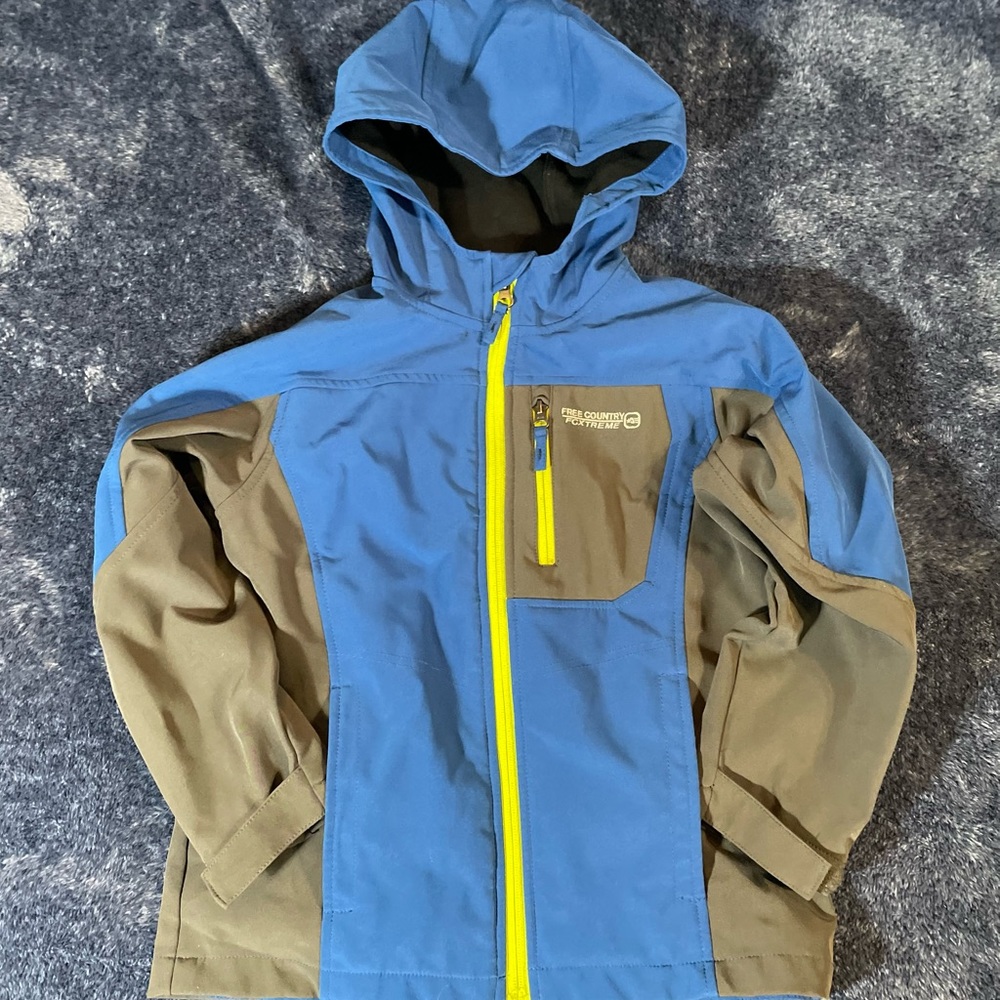 Lined raincoat with pockets.